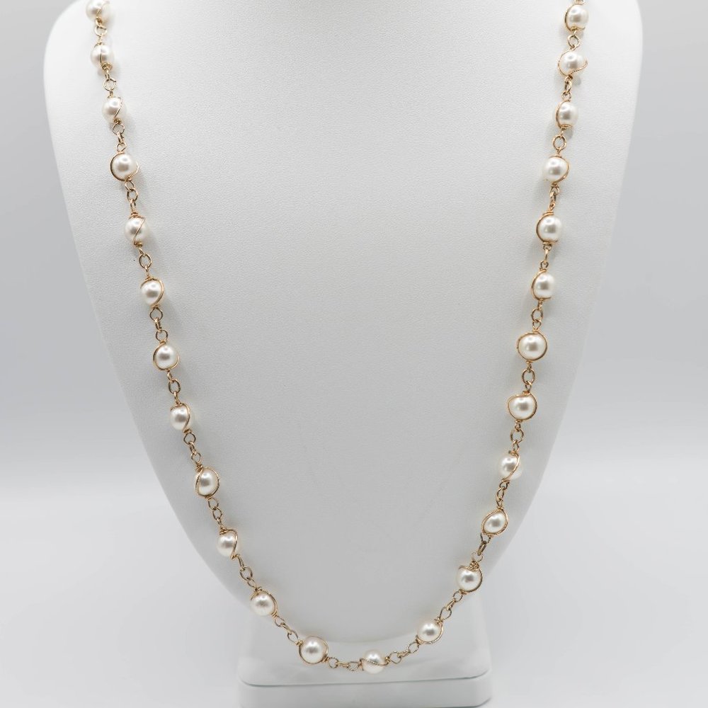 Sarah Cov- Vintage 1970's-  Faux Pearl Gold Tone Chain  Necklace